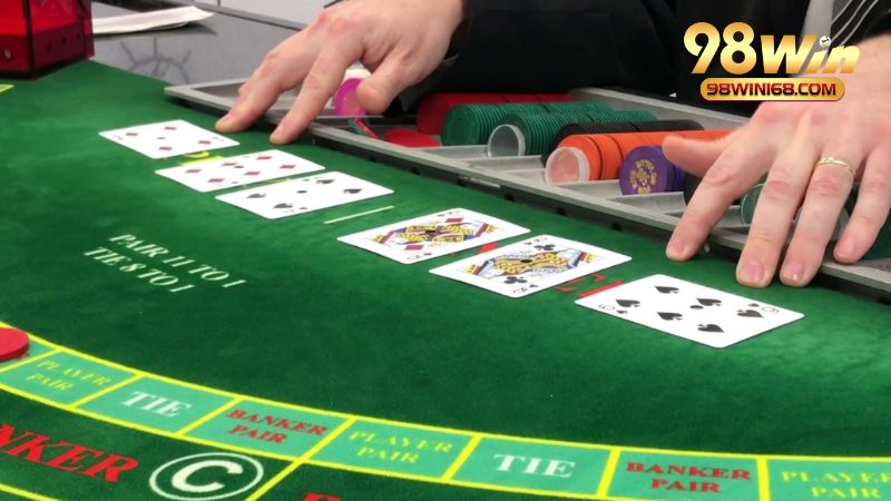 Hướng dẫn cách chơi Baccarat chi tiết cho newbie
